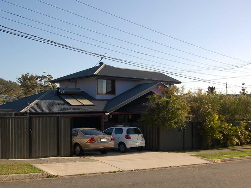 24 Page Pde, Burleigh Heads QLD 4220