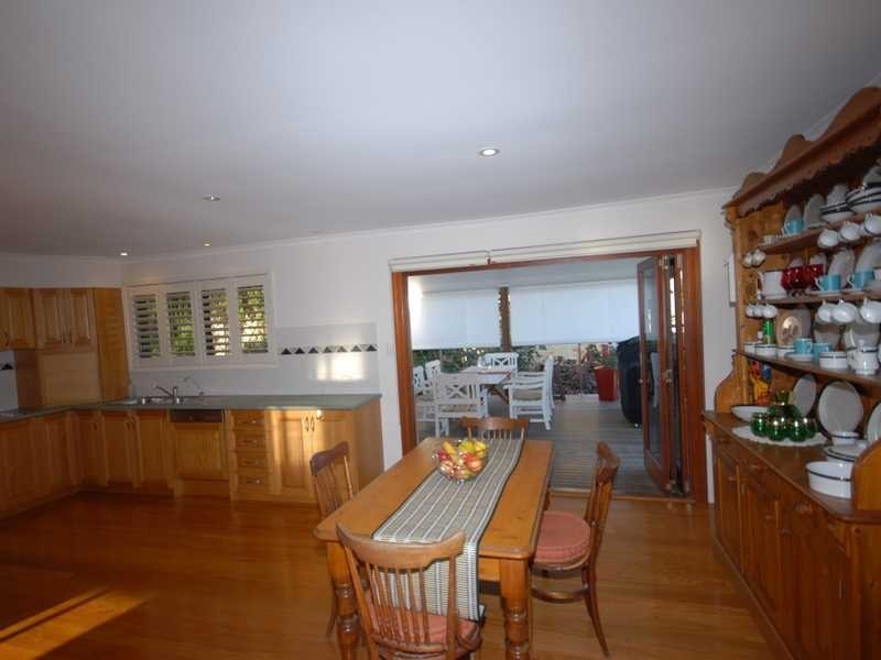 60 Acanthus Ave, Burleigh Heads QLD 4220