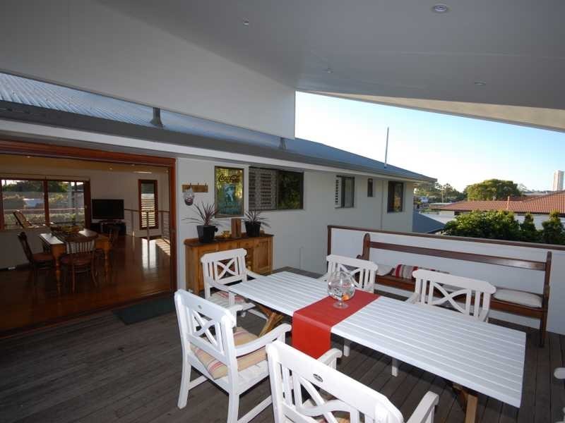 60 Acanthus Ave, Burleigh Heads QLD 4220