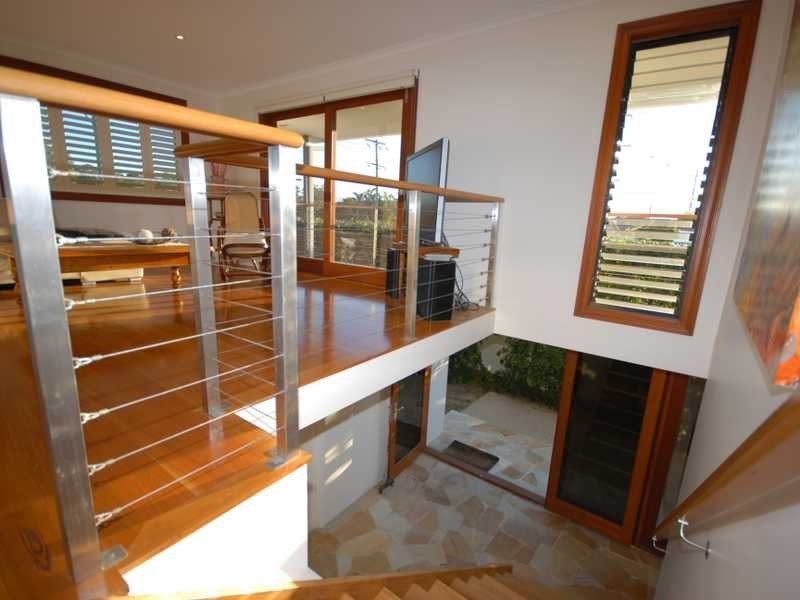 60 Acanthus Ave, Burleigh Heads QLD 4220