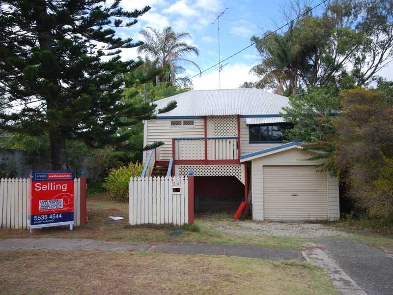 24 Ferny Fairway, Burleigh Heads QLD 4220