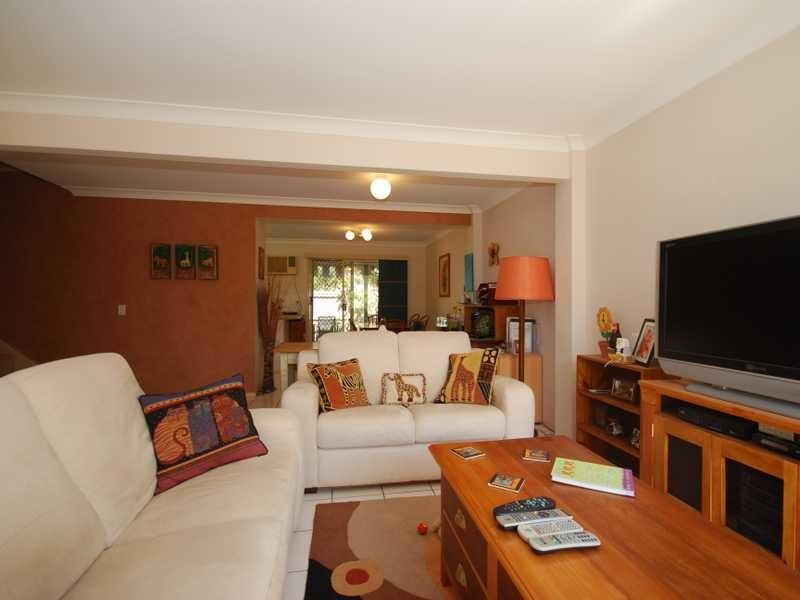 Unit 8/2 Cassowary Drive, Burleigh Waters QLD 4220