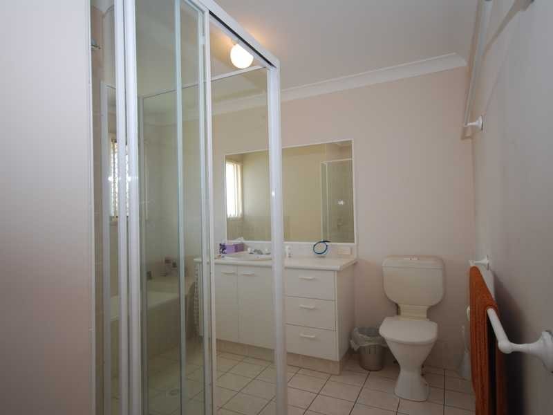 Unit 8/2 Cassowary Drive, Burleigh Waters QLD 4220