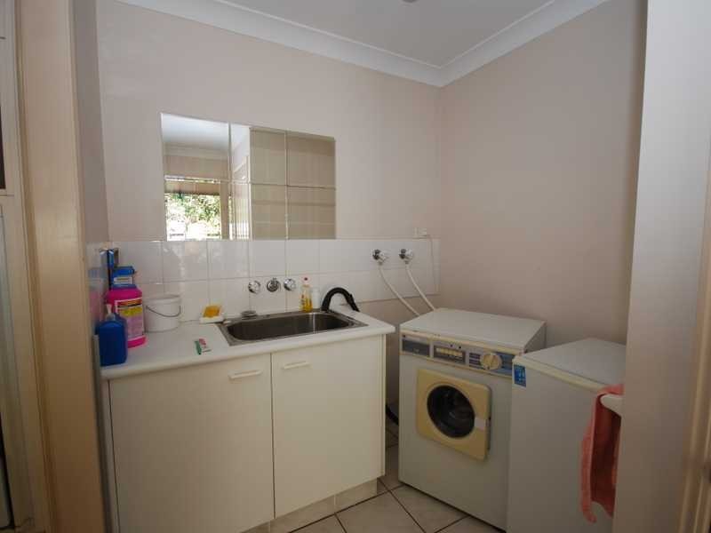 Unit 8/2 Cassowary Drive, Burleigh Waters QLD 4220