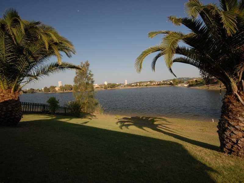 88 Honeyeater Drive, Burleigh Waters QLD 4220