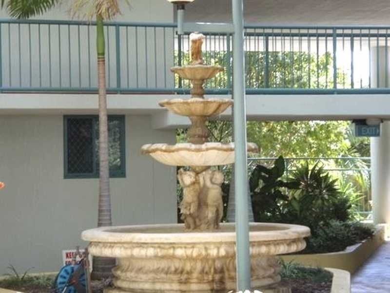 Unit/27/1 Burleigh St, Burleigh Heads QLD 4220