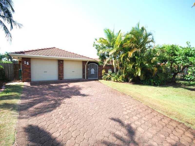 15 Peninsula Court, Mermaid Waters QLD 4218
