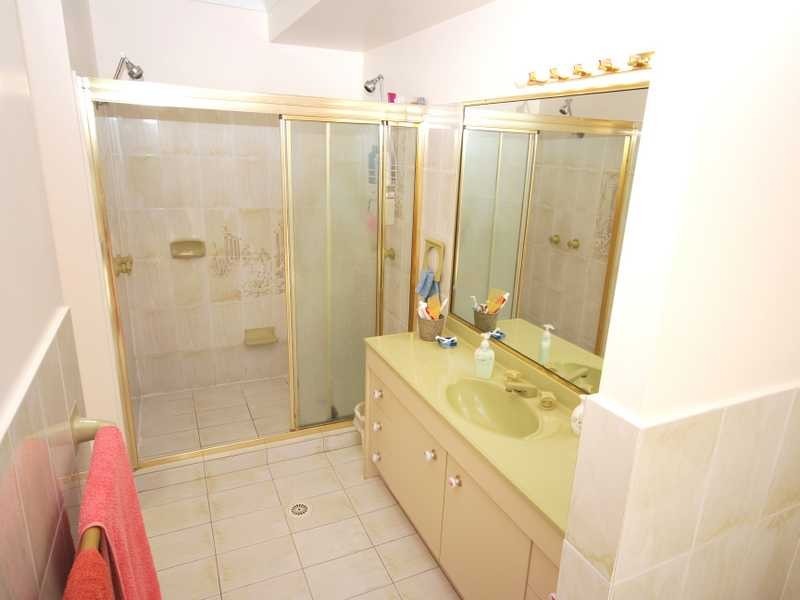 15 Peninsula Court, Mermaid Waters QLD 4218