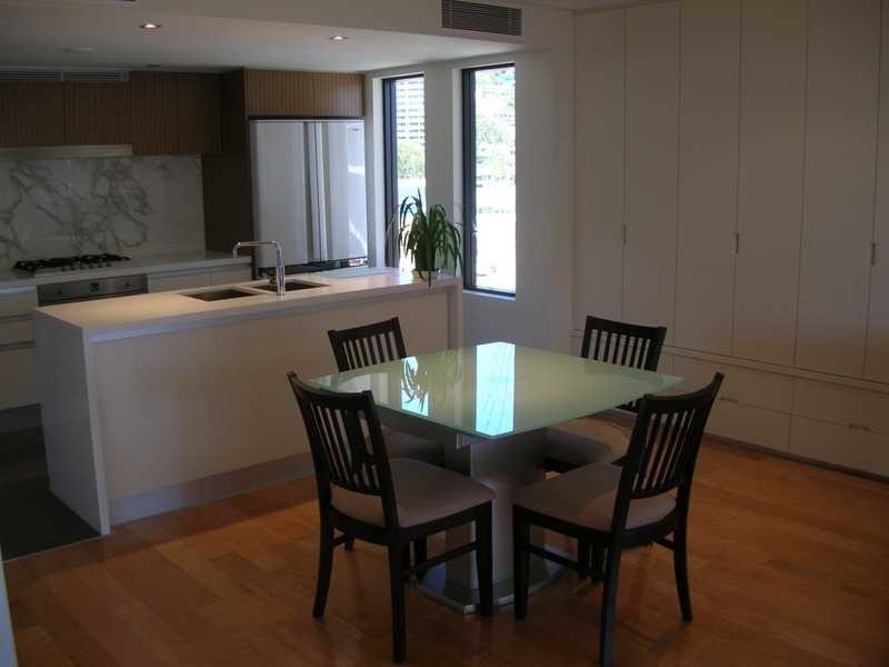 1055/6 The Esplanade, Burleigh Heads QLD 4220