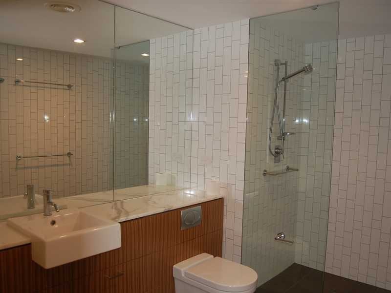 1055/6 The Esplanade, Burleigh Heads QLD 4220