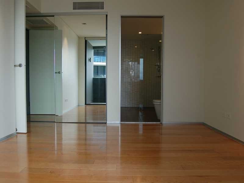 1055/6 The Esplanade, Burleigh Heads QLD 4220