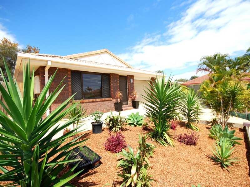 Unit 1/12 Snowgum Crt, Burleigh Waters QLD 4220