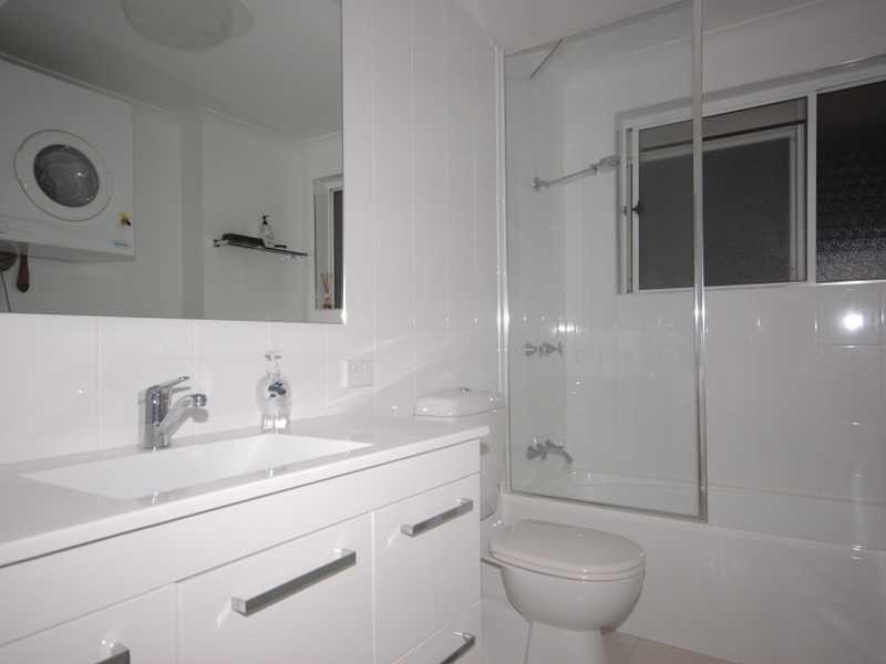 16/29 West Burleigh Road, Burleigh Heads QLD 4220