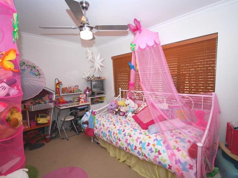 38 Hillcrest Parade, Miami QLD 4220