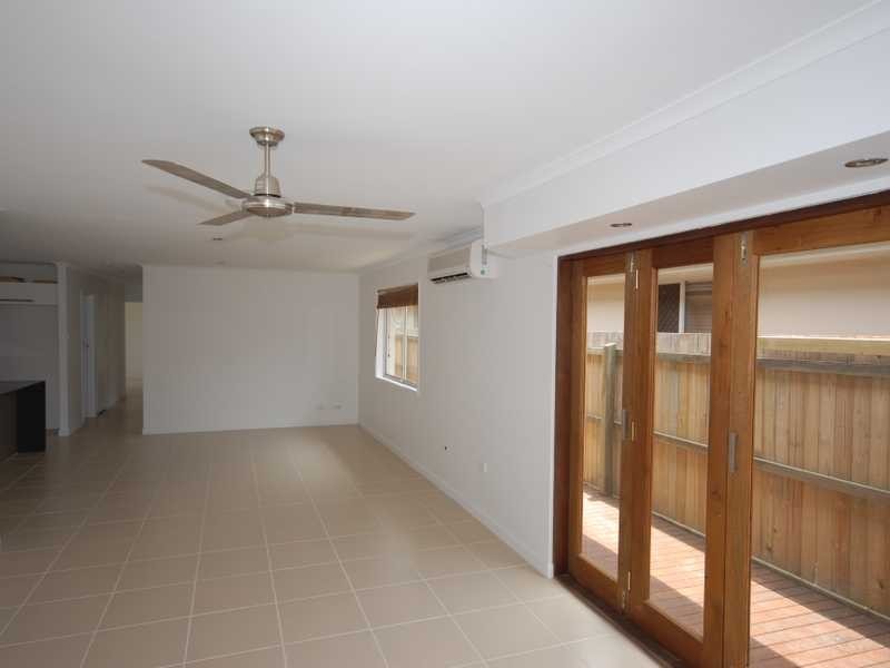 106 Chainey Ave, Miami QLD 4220