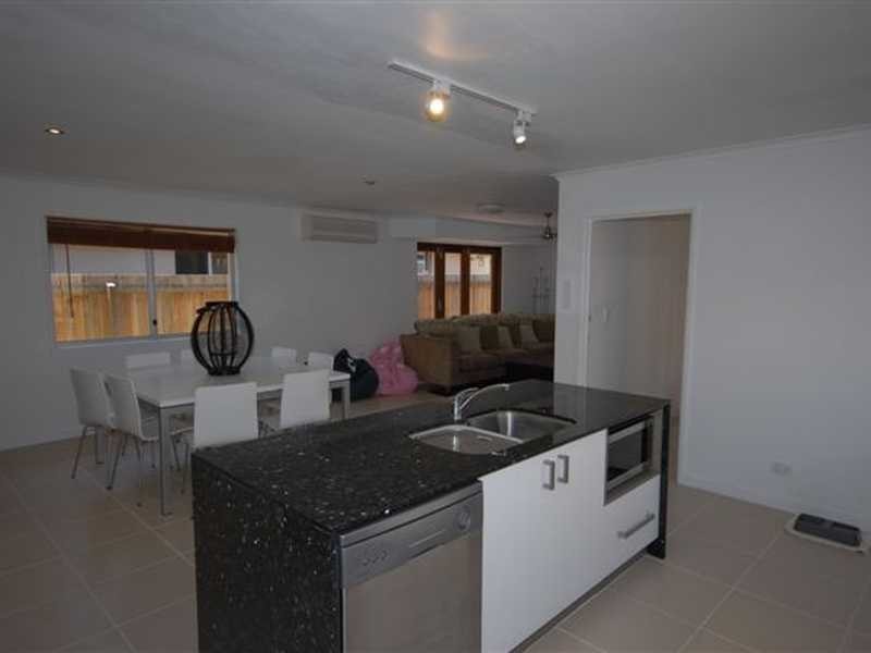 106 Chainey Ave, Miami QLD 4220