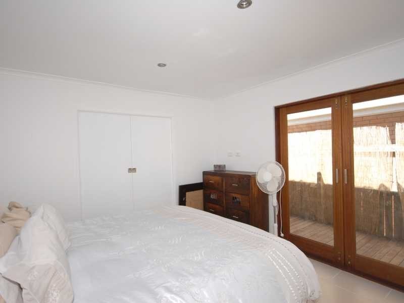 106 Chainey Ave, Miami QLD 4220