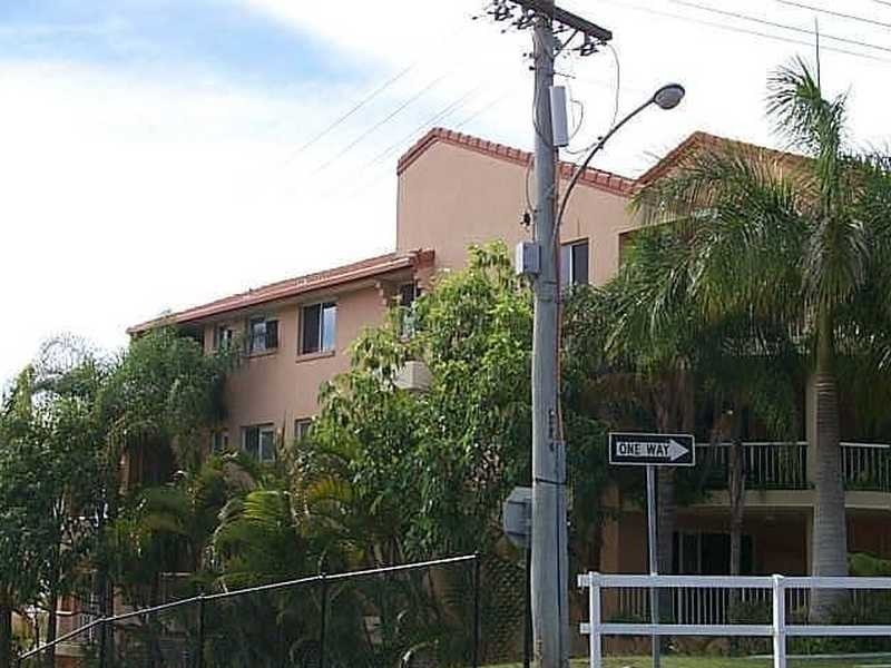 Unit 6/29 West Burleigh Road, Burleigh Heads QLD 4220