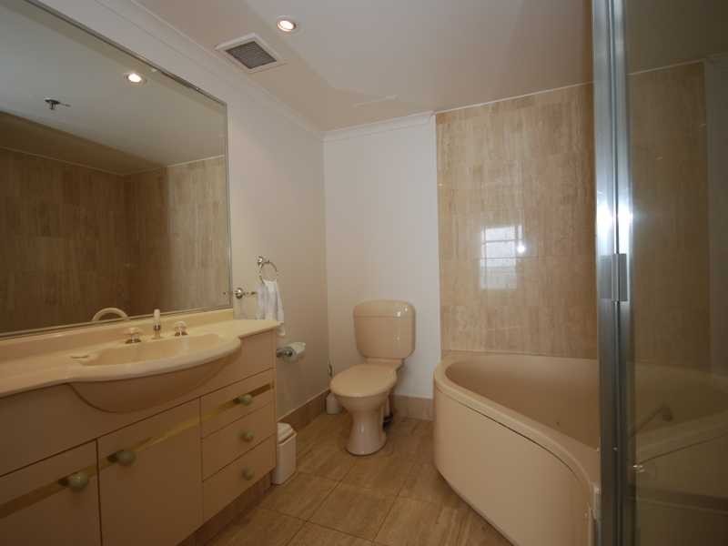 Unit 33/3 2ND AVENUE, Burleigh Heads QLD 4220