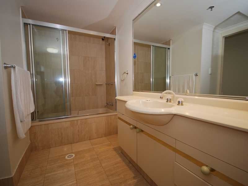 Unit 33/3 2ND AVENUE, Burleigh Heads QLD 4220