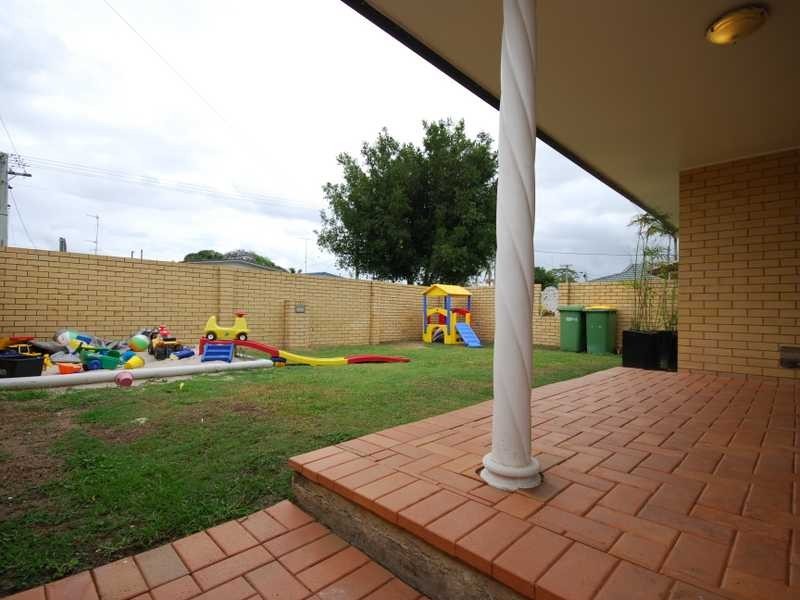 112 Chainey Ave, Miami QLD 4220