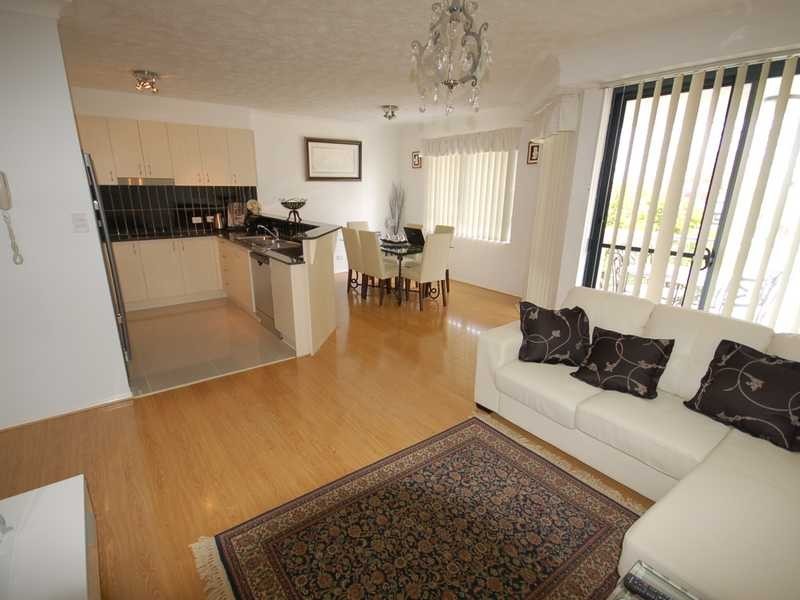 Unit 24/6 Fifth  Ave, Burleigh Heads QLD 4220