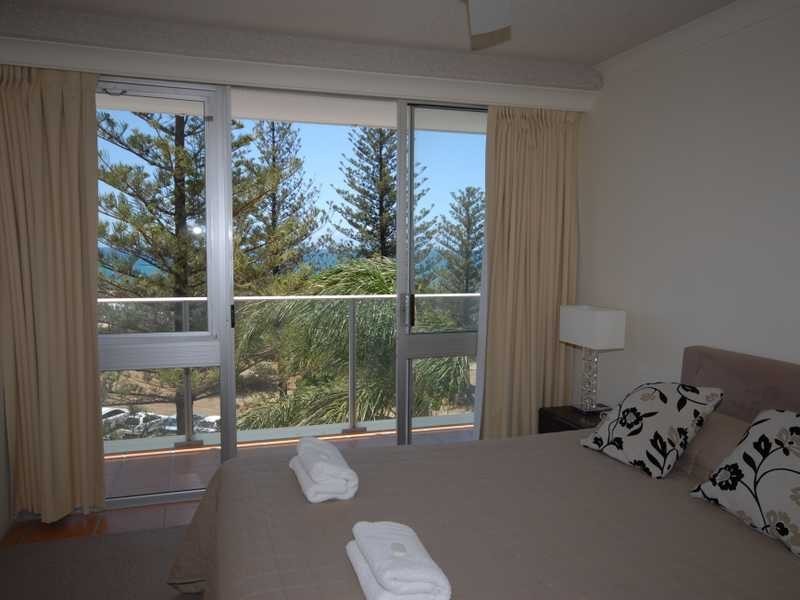 17/32 The Esplanade, Burleigh Heads QLD 4220