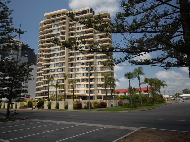 Unit 18/114 The Esplanade, Burleigh Heads QLD 4220