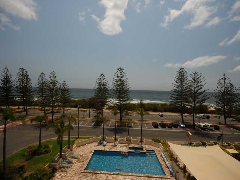 Unit 18/114 The Esplanade, Burleigh Heads QLD 4220