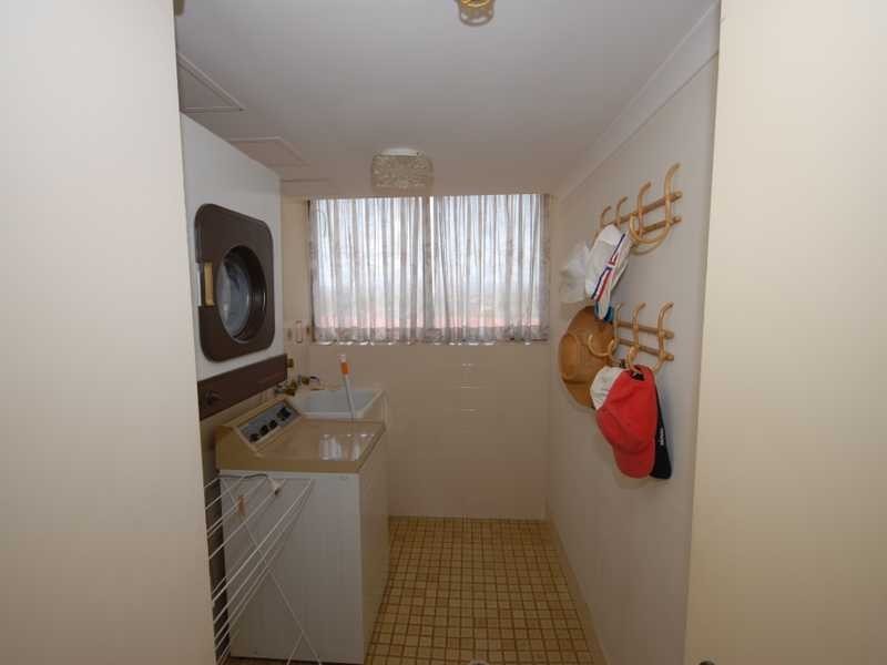 Unit 18/114 The Esplanade, Burleigh Heads QLD 4220