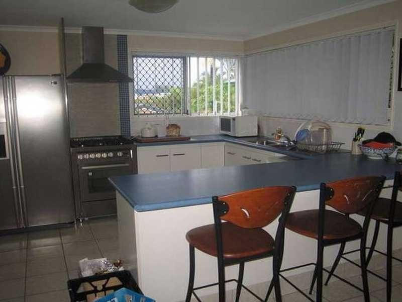 38 Beaconsfield Drive, Burleigh Waters QLD 4220