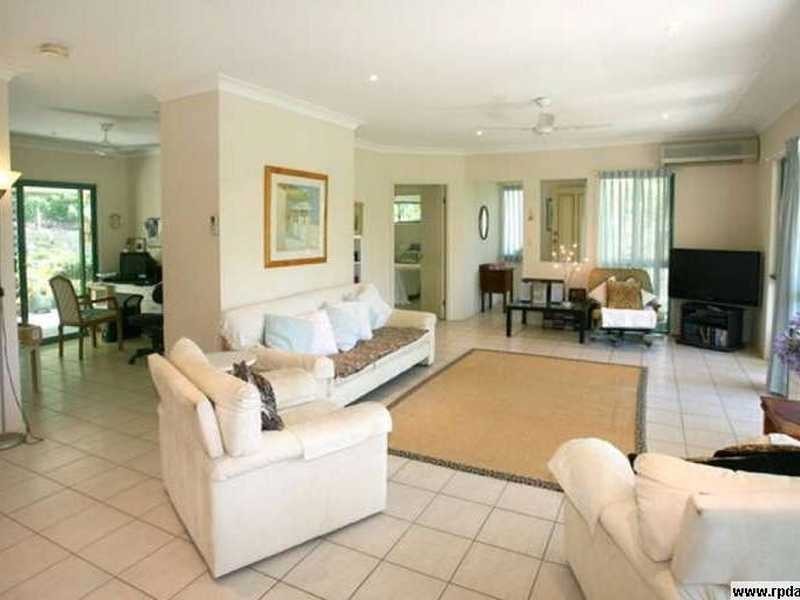 19 Burleigh Glen Court, Burleigh Heads QLD 4220