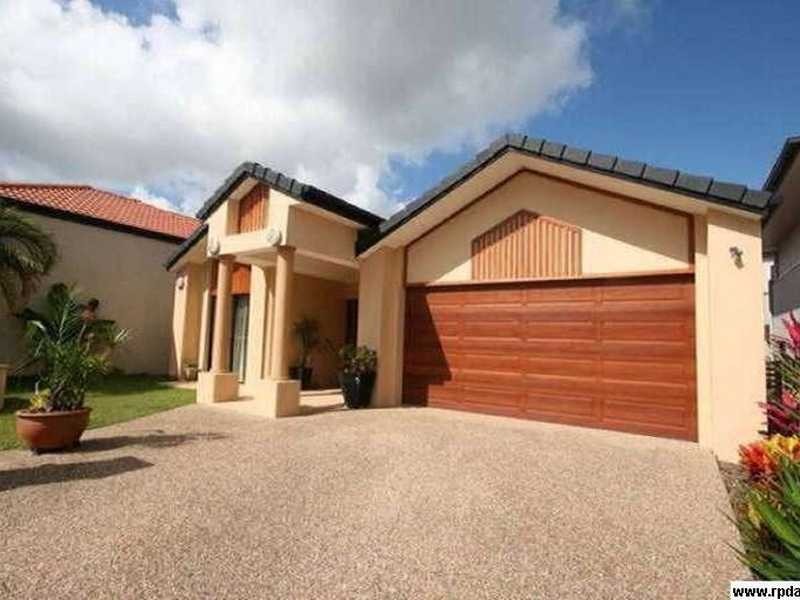 29 Lantau Cr, Varsity Lakes QLD 4227