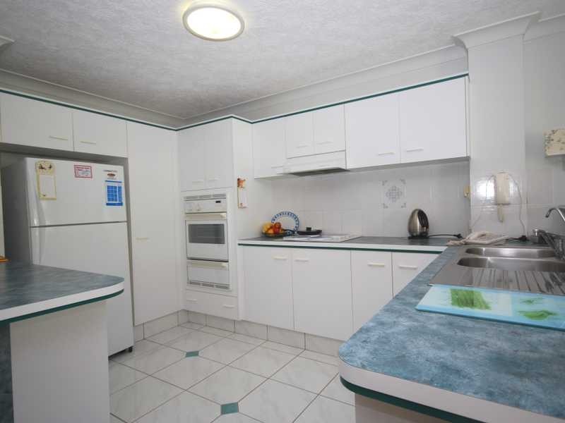 Unit 24/7 First Avenue, Burleigh Heads QLD 4220