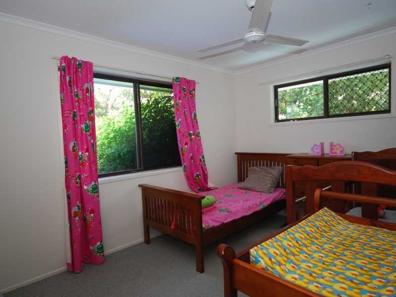 15 Newstead Street, Burleigh Waters QLD 4220