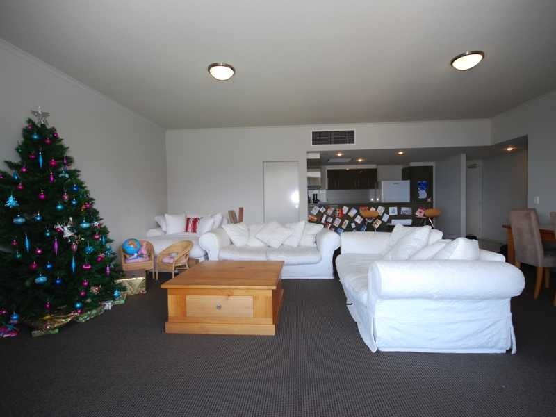 2051/1 Ocean Street, Burleigh Heads QLD 4220