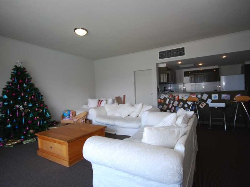 2051/1 Ocean Street, Burleigh Heads QLD 4220