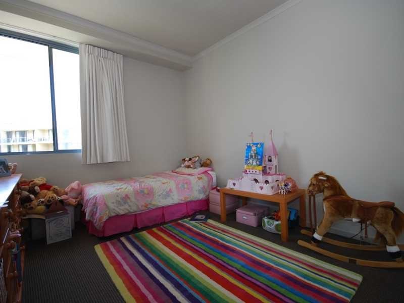 2051/1 Ocean Street, Burleigh Heads QLD 4220