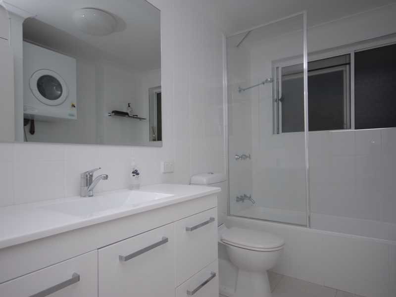 Unit 16/29 West Burleigh Road, Burleigh Heads QLD 4220
