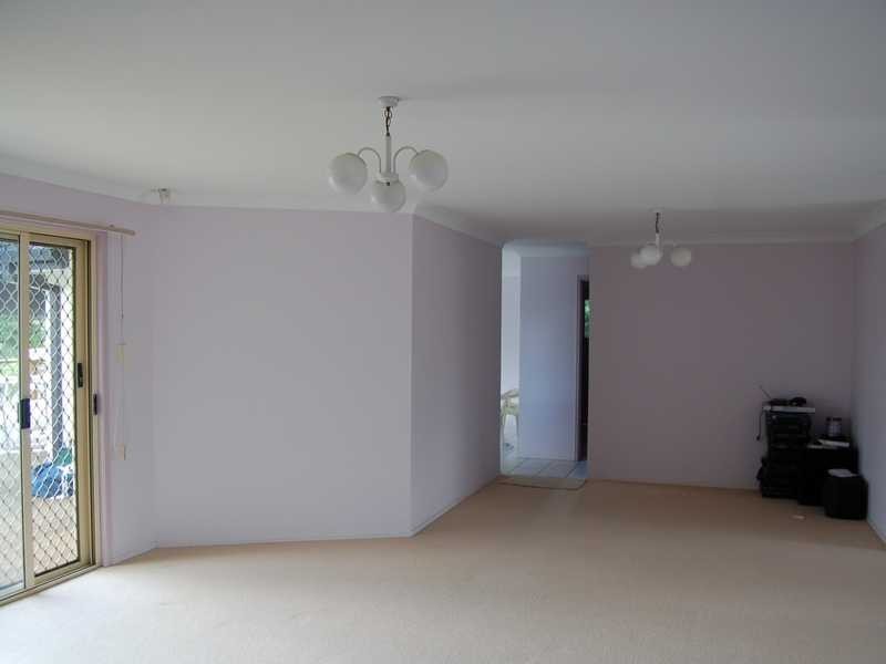 5 Cumberland Dr, Varsity Lakes QLD 4227