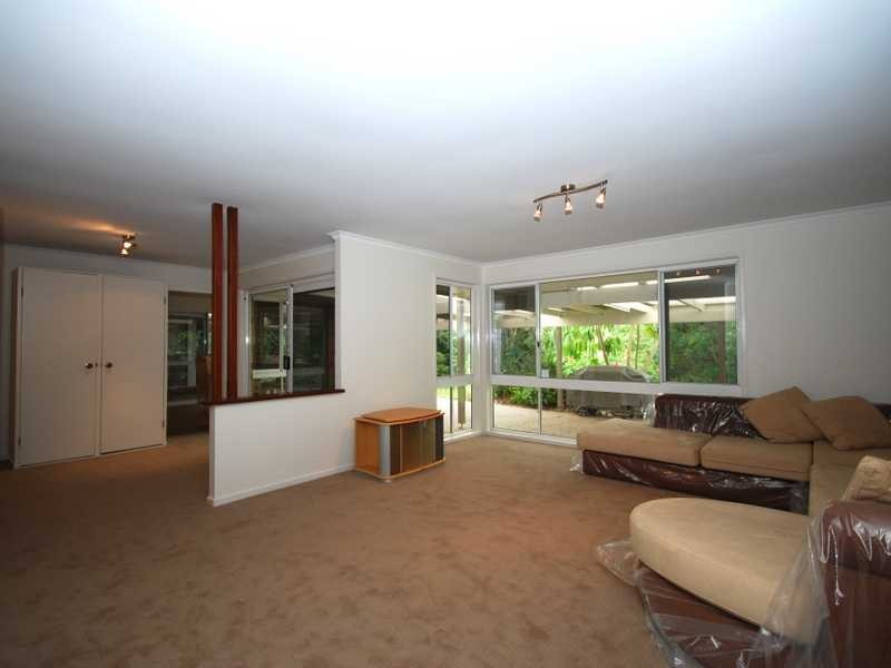 4 Dudgeon Drive, Tallebudgera QLD 4228