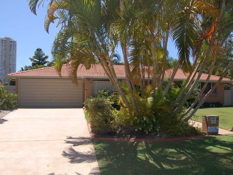 61 Bluejay St, Burleigh Waters QLD 4220