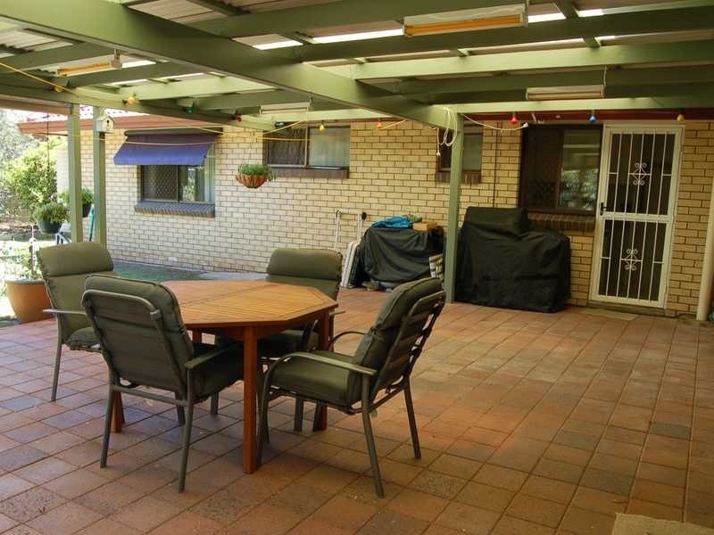 27 Kestrel Dr, Burleigh Waters QLD 4220