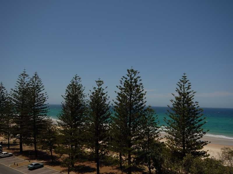 Unit 15/186 The Esplanade, Burleigh Heads QLD 4220