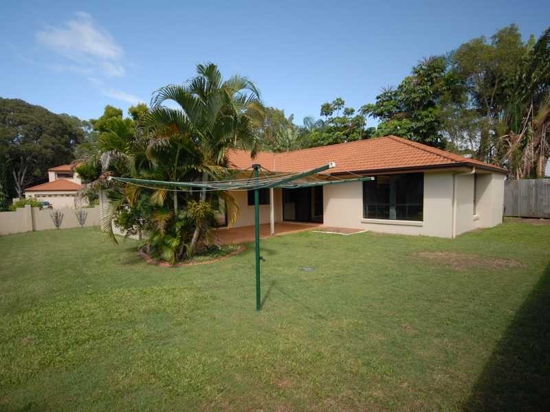 Unit 5/10 Cantala, Miami QLD 4220