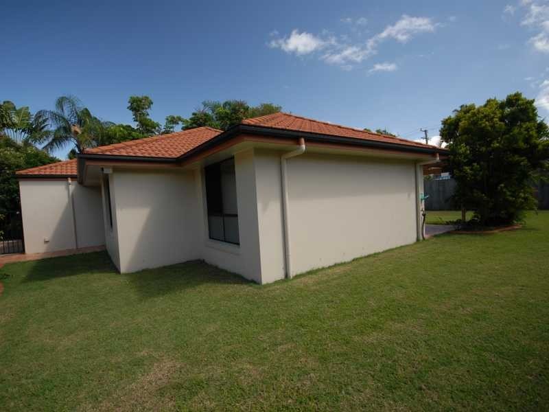Unit 5/10 Cantala, Miami QLD 4220