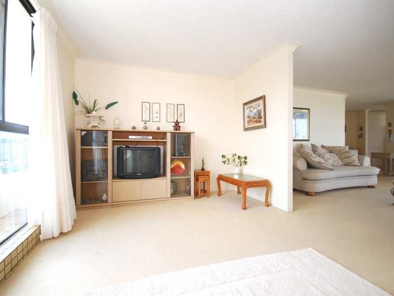Unit 23/60 Goodwin Terrace, Burleigh Heads QLD 4220