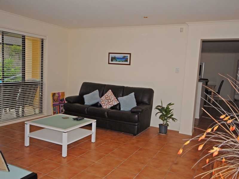 18 Sea Eagle Dr, Burleigh Waters QLD 4220