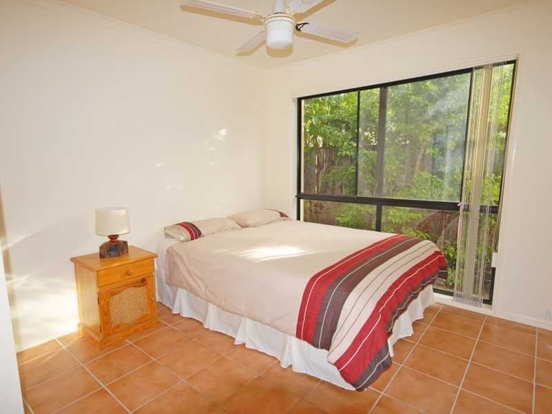 18 Sea Eagle Dr, Burleigh Waters QLD 4220