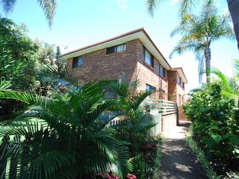Unit 2/2218 Gold Coast Highway, Mermaid Beach QLD 4218